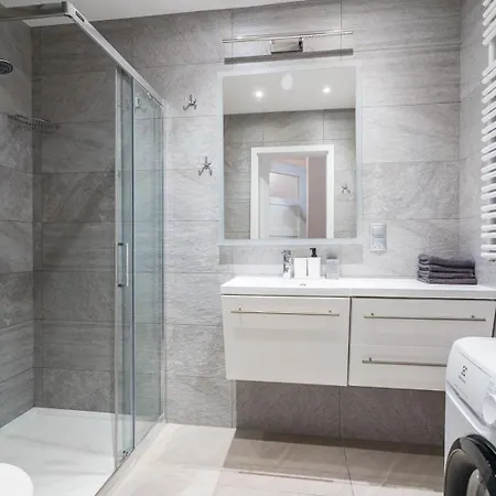 Pane Проживание в семье